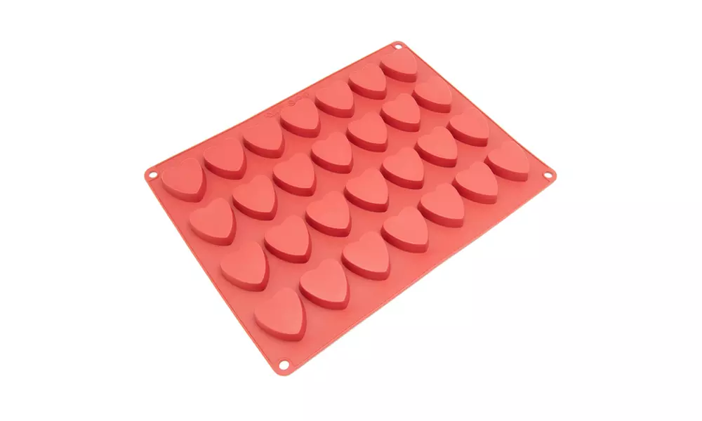 Freshware 28-Cavity Heart-Shaped Silicone Mold for Chocolate and Candy - Primary Image