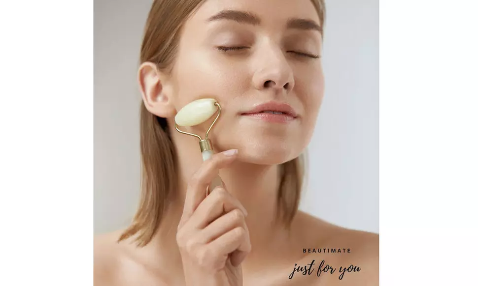 Jade Roller for Face & Gua Sha Scraping Massage Tool Anti Wrinkle Anti Aging