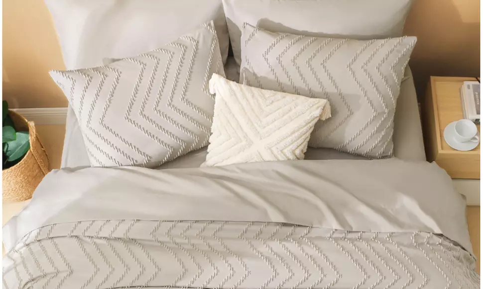 7 Pieces Comforter Set with Comforter, Sheets, Pillowcases & Shams