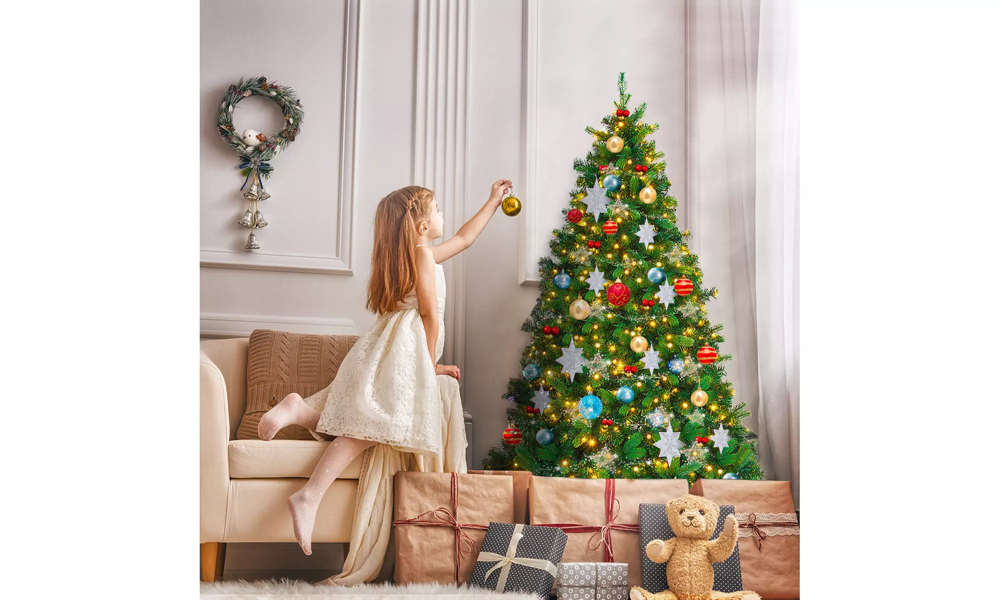 Costway 6.5Ft Pre-lit Artificial Christmas Tree PE&PVC Hinged w/ 650 Warm Lights