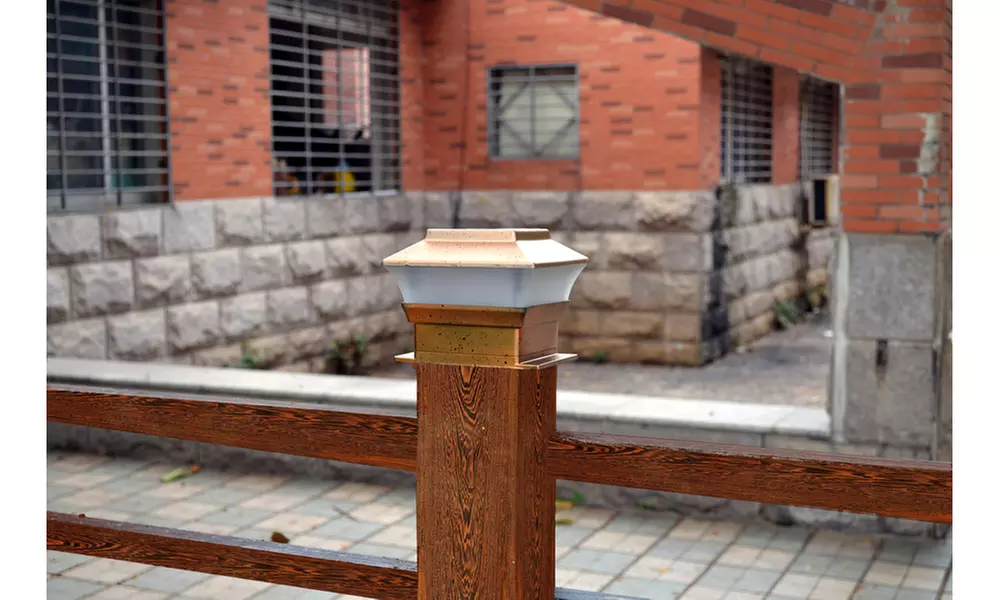 Outdoor Solar Lights - Second Medium