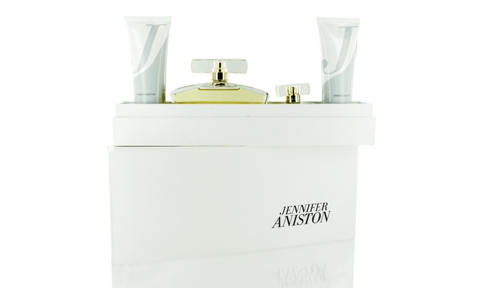 jennifer aniston gift set