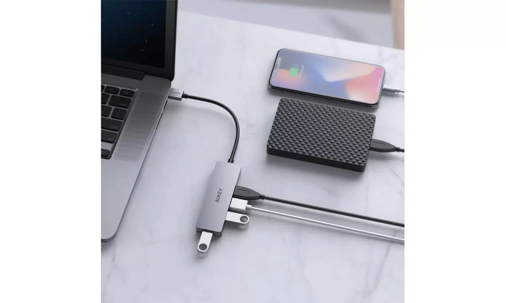 AUKEY CB-H36 USB-A to 4-port USB-A 3.0 Hub - Second Medium