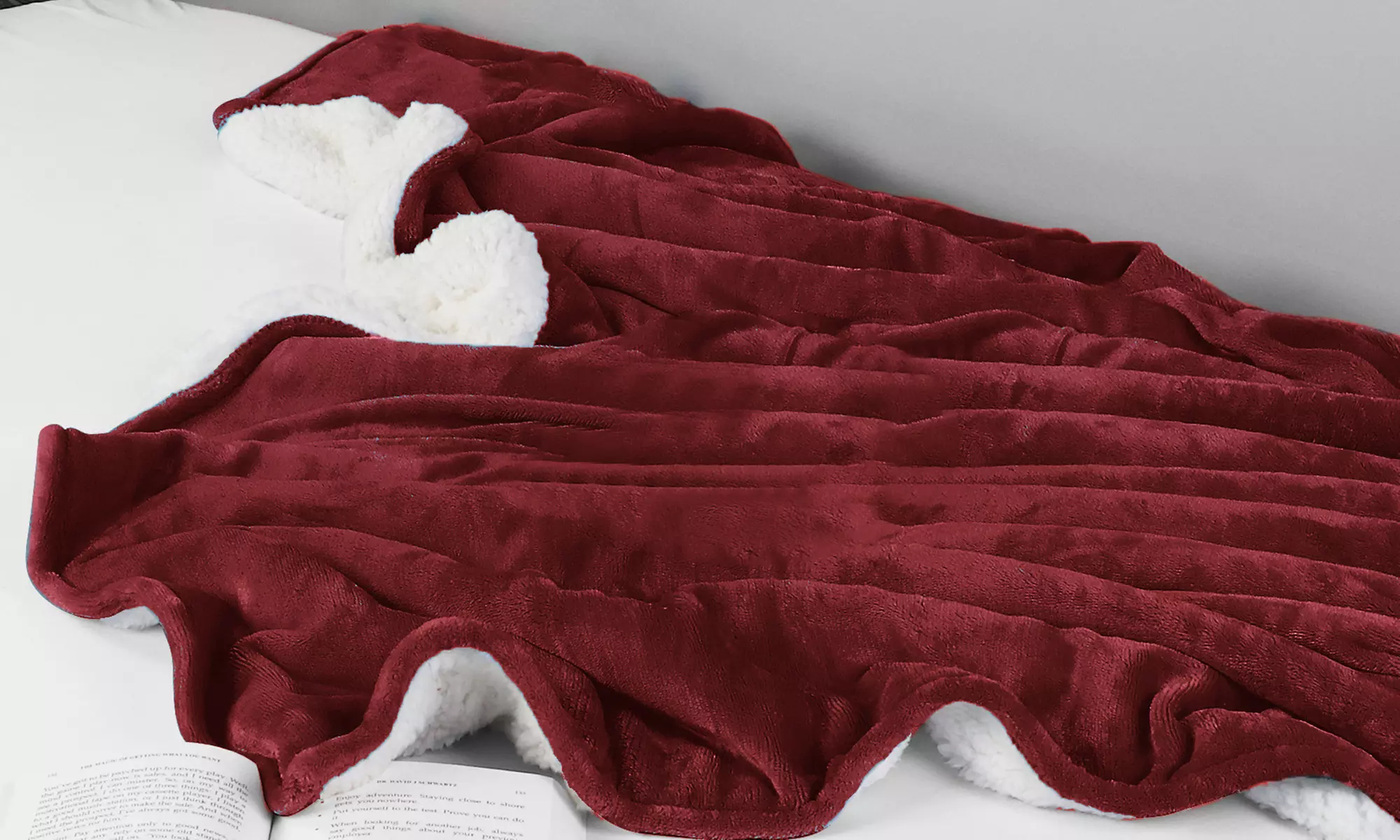 Ultra-Soft Velvet Plush Reversible Sherpa Blanket