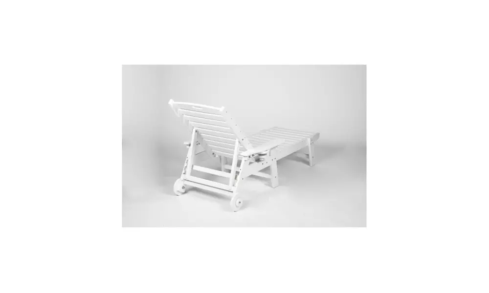 Wheeled Patio Garden Rattan Bed