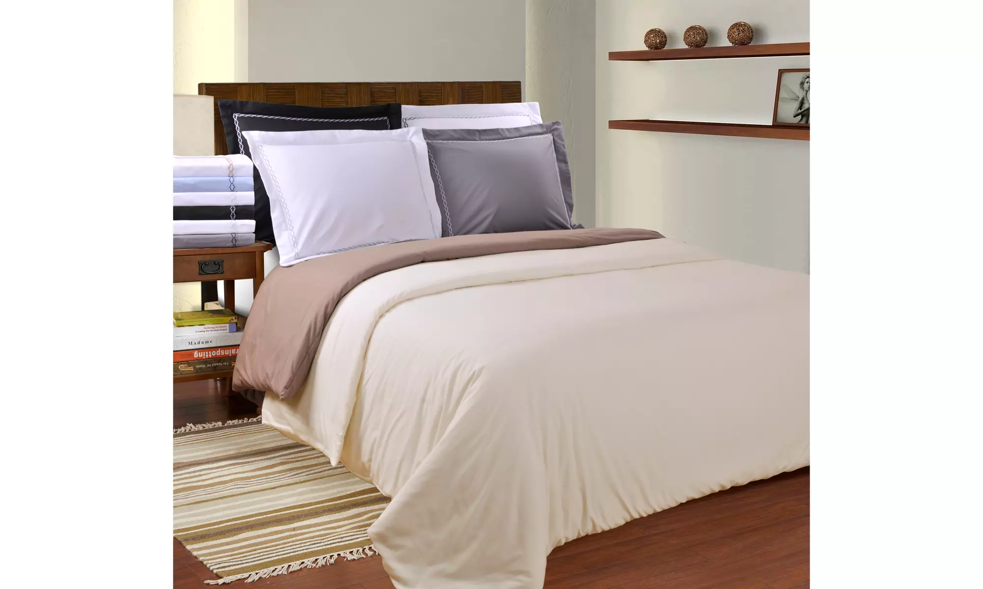 V&V 3000 Series Microfiber Clouds Embroidery Wrinkle Resistant Duvet Cover Set - Primary Image