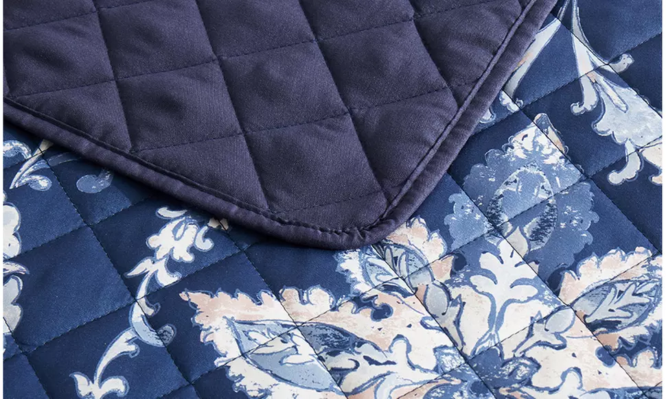 Peace Nest Soft Reversible Print Quilted Coverlet Set