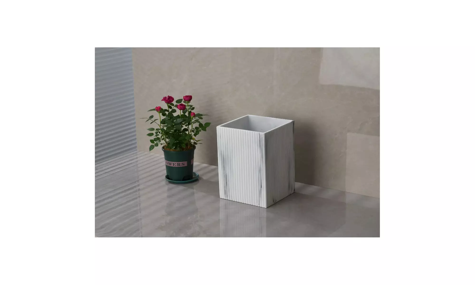 8-Piece Luxury Resin Bathroom Accessories Set