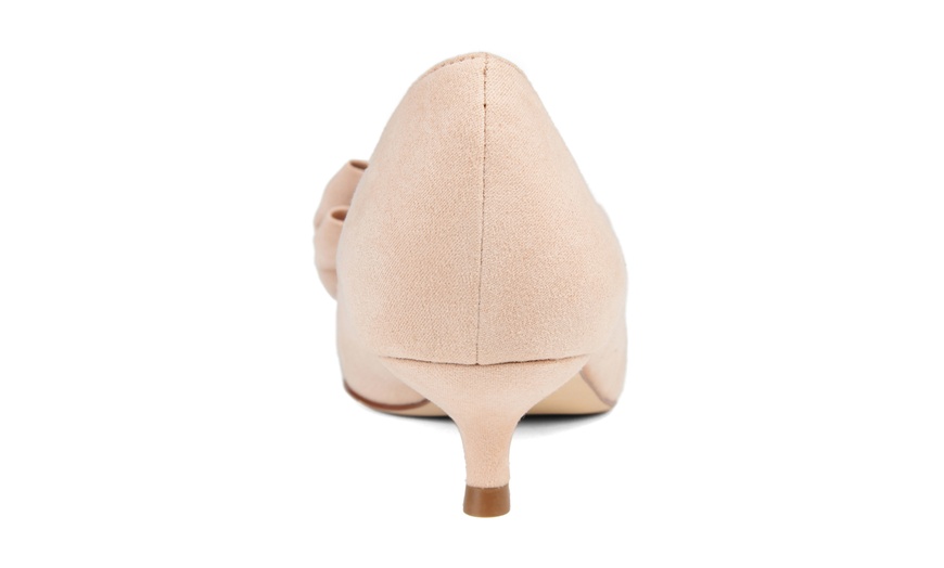 Image 52: Journee Collection Womens Orana Pump