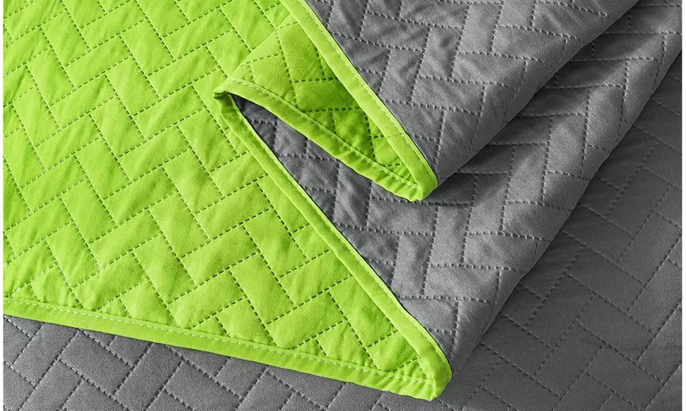Three-Set J&V TEXTILES Simple Dream Quilt Collection - Bright Edition
