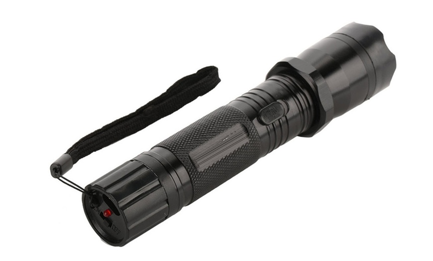 Rechargeable Self Defense 1000KV Concealed Stun Gun Flashlight | Groupon