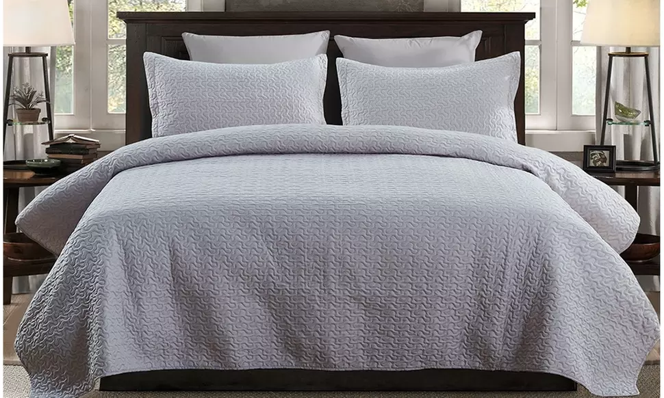 Three-Set J&V TEXTILES Simple Dream Quilt Collection - Bright Edition