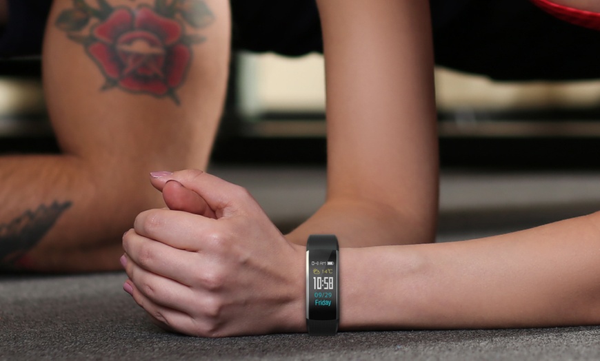 Jarv Fitness Tracker with Blood Pressure and Heart Rate Monitor | Groupon