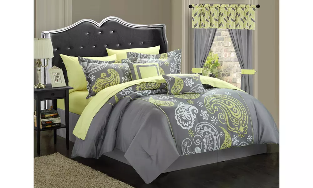 Bolivia 20-Piece Paisley Print Reversible Complete Bed In A Bag Comforter Set - Primary Image