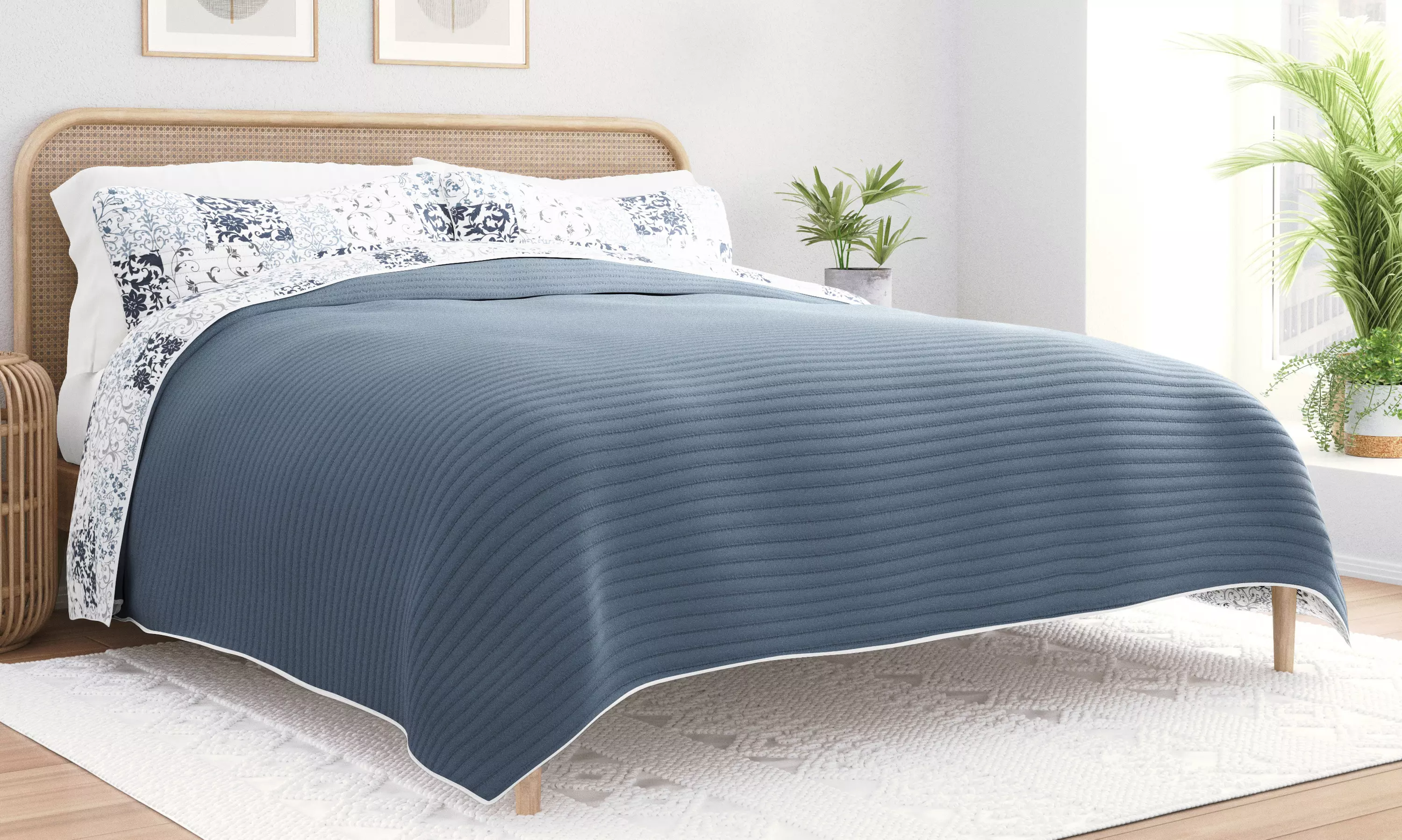  All Season 3 Piece Reversible Quilt Set with Shams