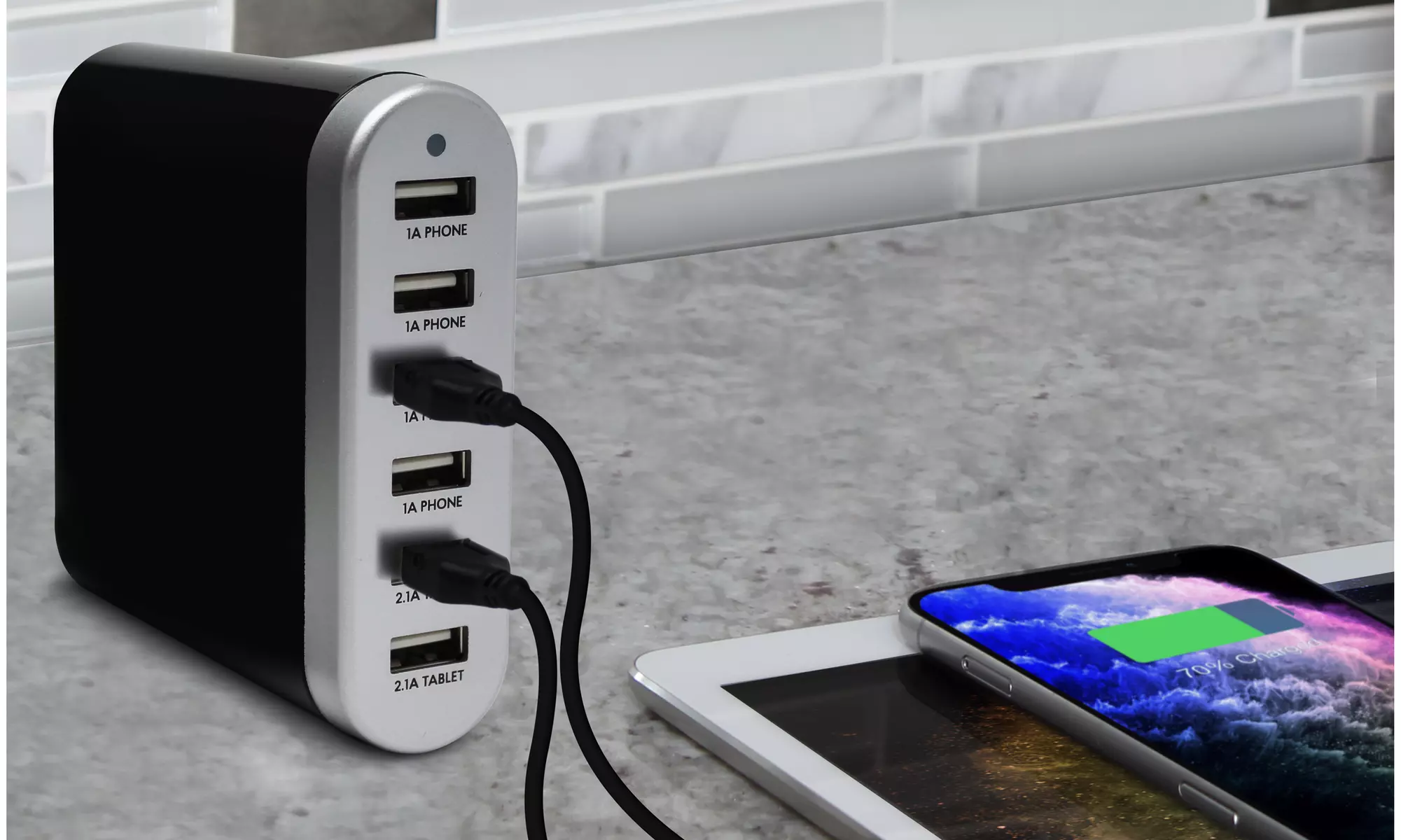 Sharper Image 6 USB Port Rapid Desktop Charging Station - Primary Image