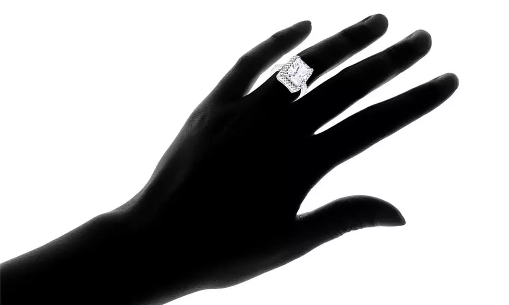 18K White Gold French Cut Halo Engagement Ring with crystals from Swarovski