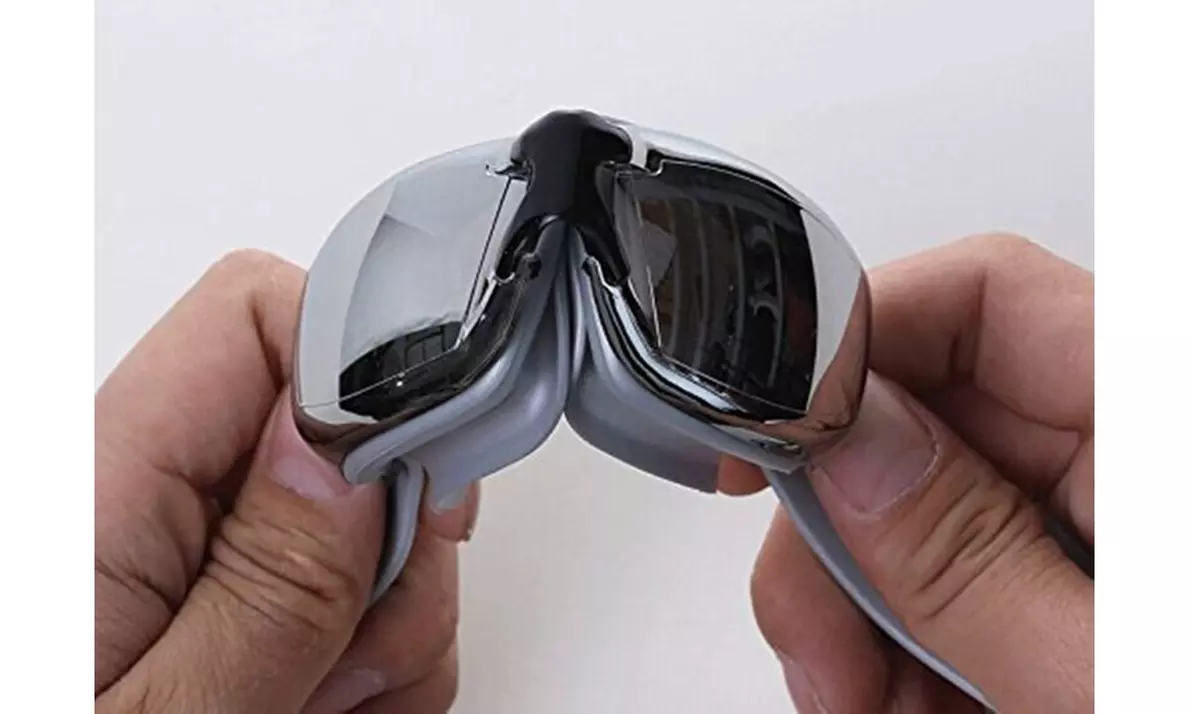 Women's Anti-Fog UV Protection Swim Goggles -Leakproof, Vision Swimming Glasses - Second Medium