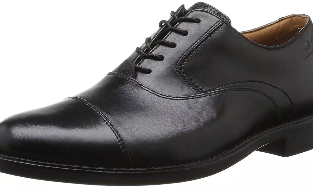 CLARKS Men's Dorset Boss, Black Leather, 8 W US - Primary Image