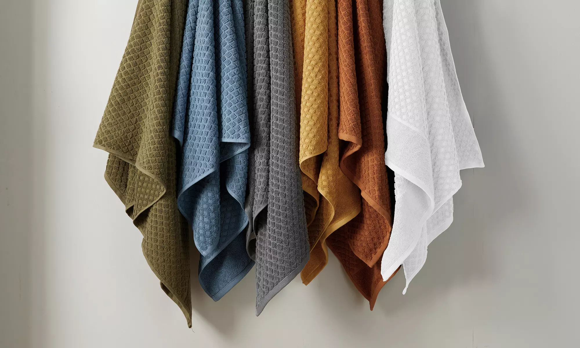Ultra-Soft 100% Cotton Diamond Waffle Bath Towels