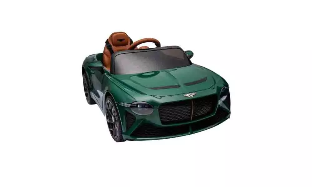 Kids ride on car 2.4G W/Parents Remote Control,electric car for kids Green - Primary Image
