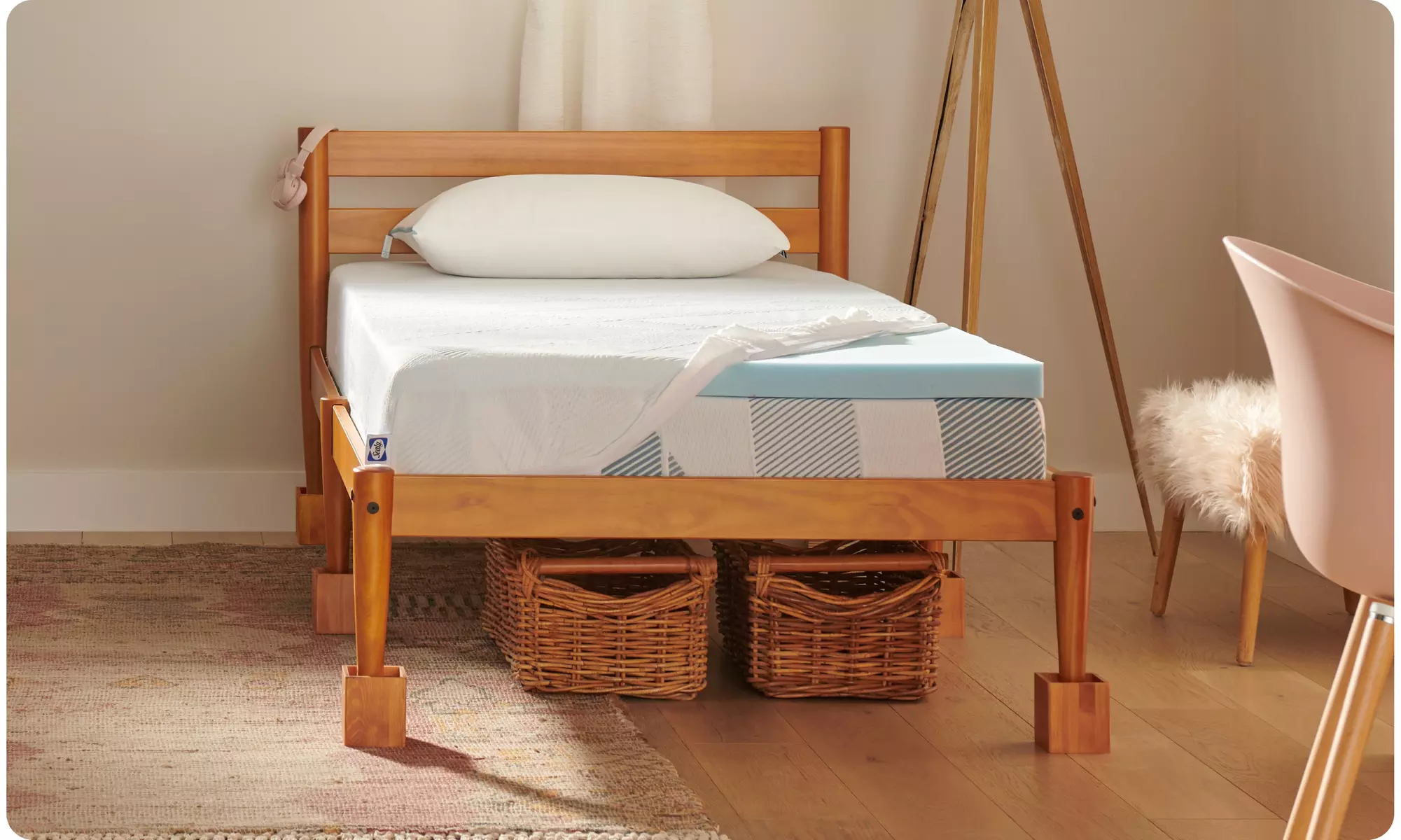 Sealy Dreamlife 2" Gel Memory Foam Mattress Topper with Cooling Cover - Primary Image