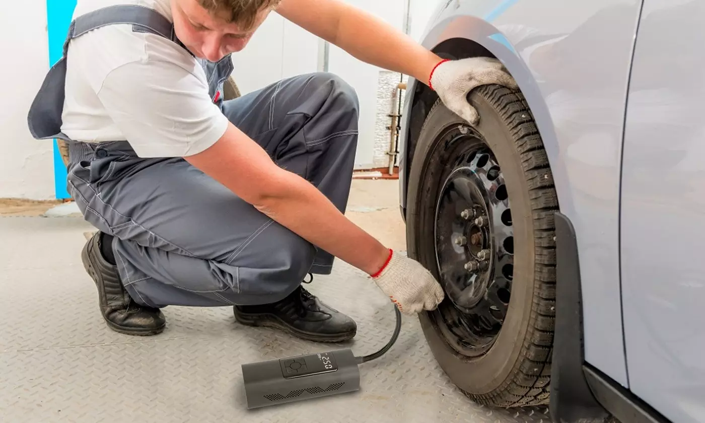 iMounTEK 12V DC 150PSI Tire Inflator with LCD Display & Auto Shut-Off