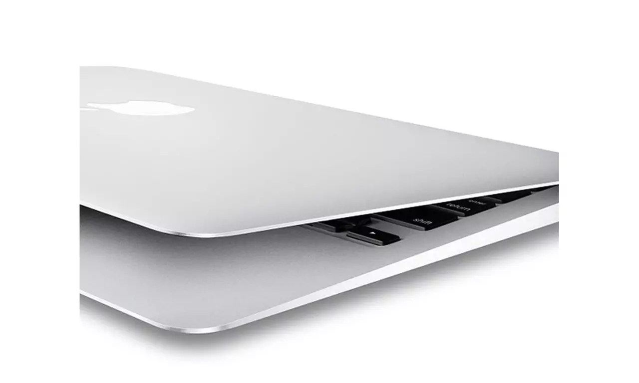 Apple MacBook Air MD711LL/B - 11.6" Intel Core i5 128GB Storage (Scratch & Dent)