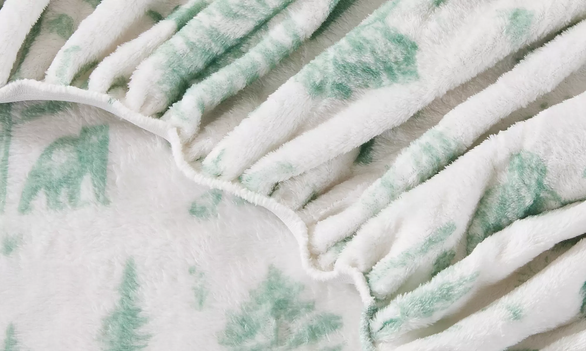 Ultra Soft Velvet Plush Printed Bed Sheet Set