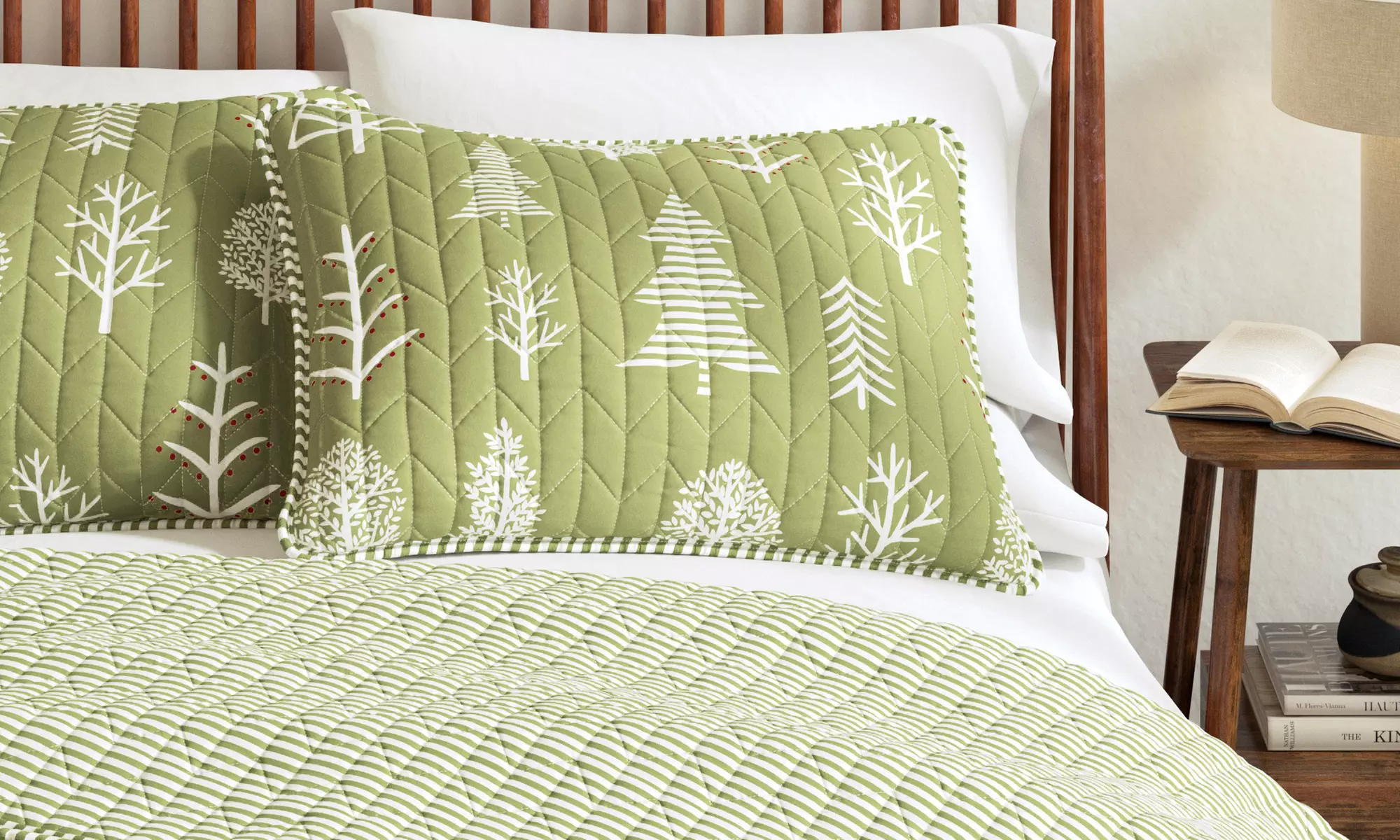Reversible Winter Printed Quilt Set with Shams (2 or 3-Piece)
