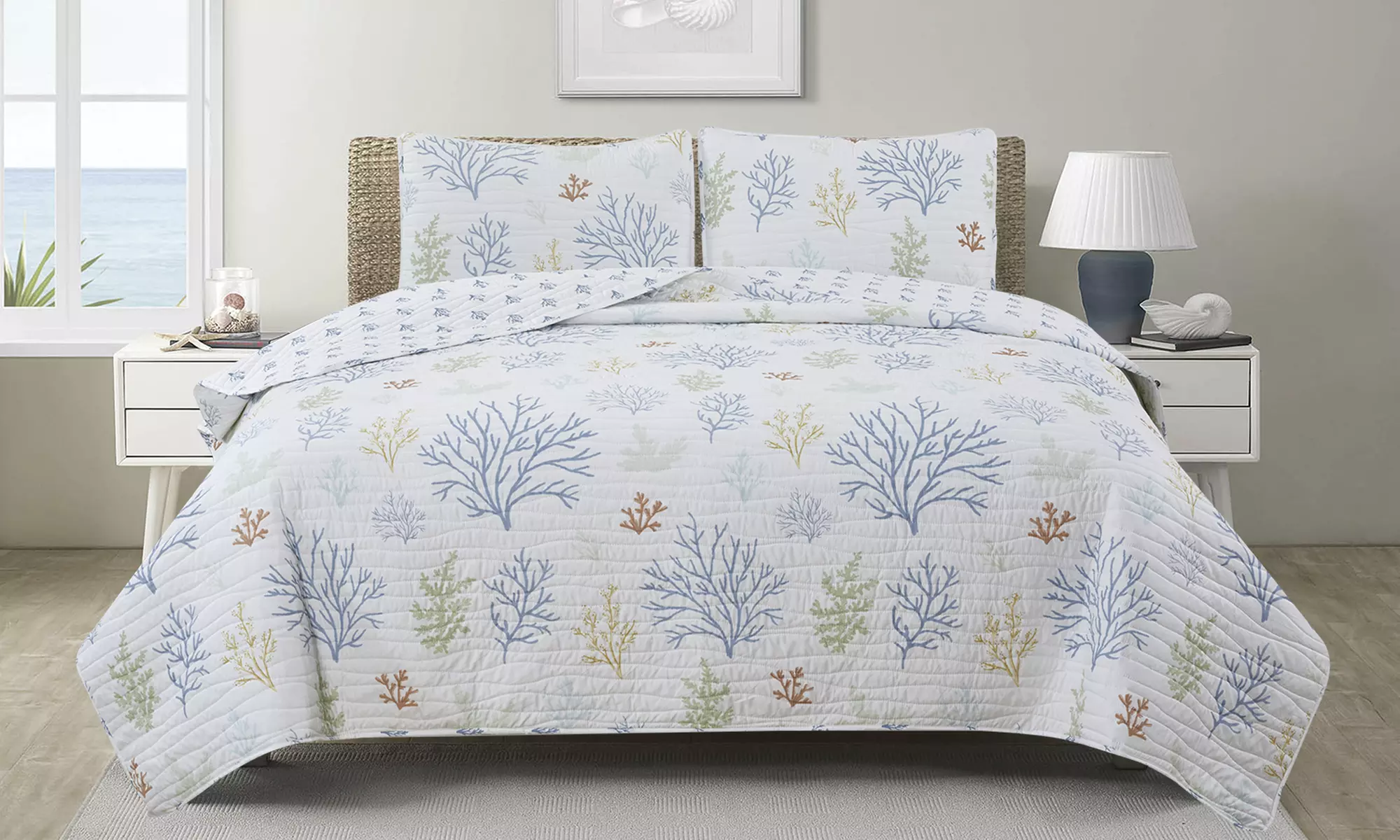 Bedspread Coral Reversible Quilt Set (2- or 3-Piece)