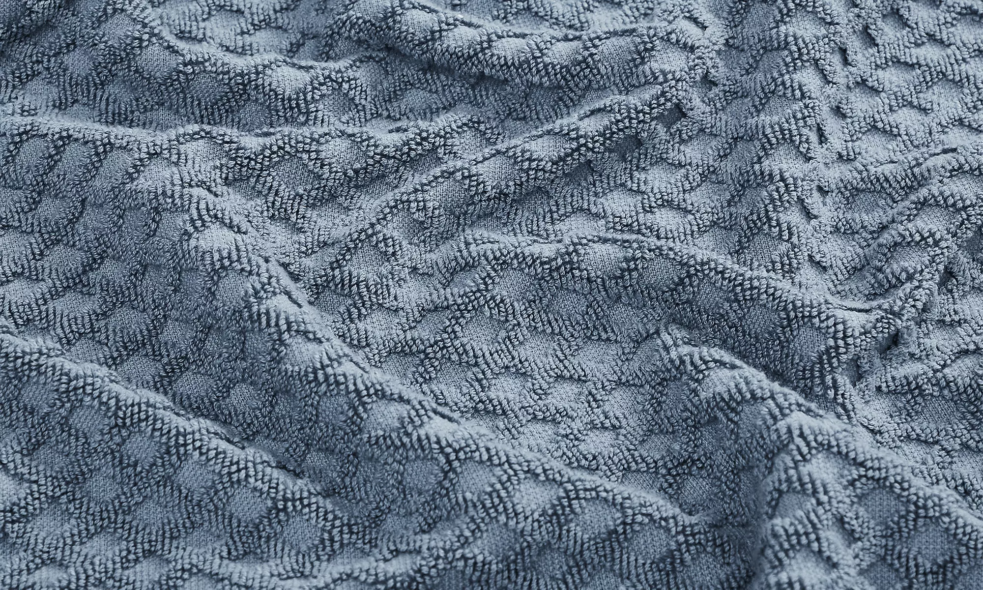 Ultra-Soft 100% Cotton Diamond Waffle Bath Towels - Primary Image