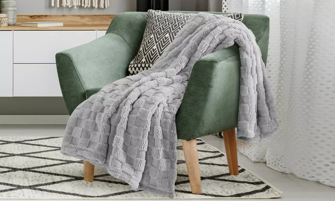 ItBelongs2U 59" Soft Cozy Fleece 3D Checkered Throw Blanket for Couch Warmer