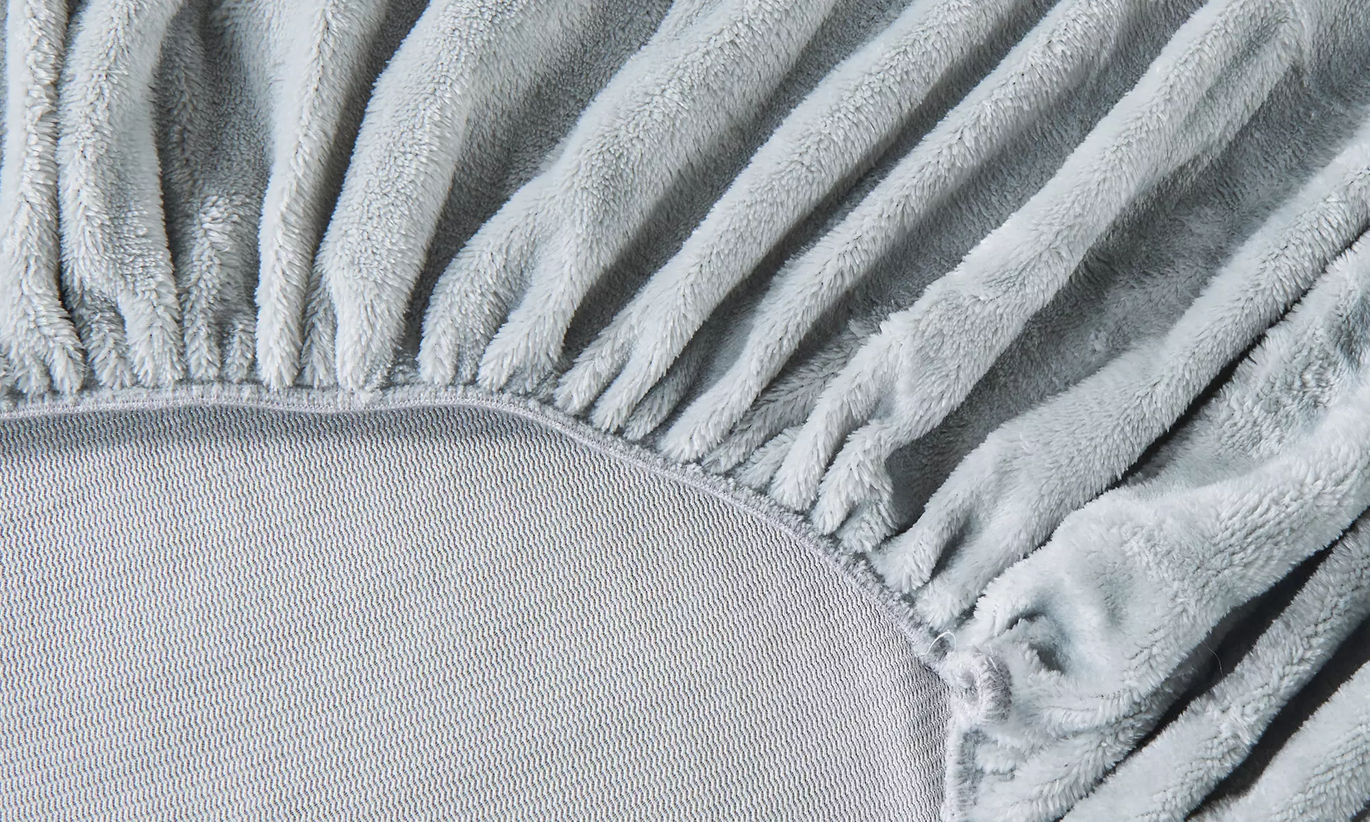 FreshFolds Ultra Soft Velvet Plush Fitted Sheet