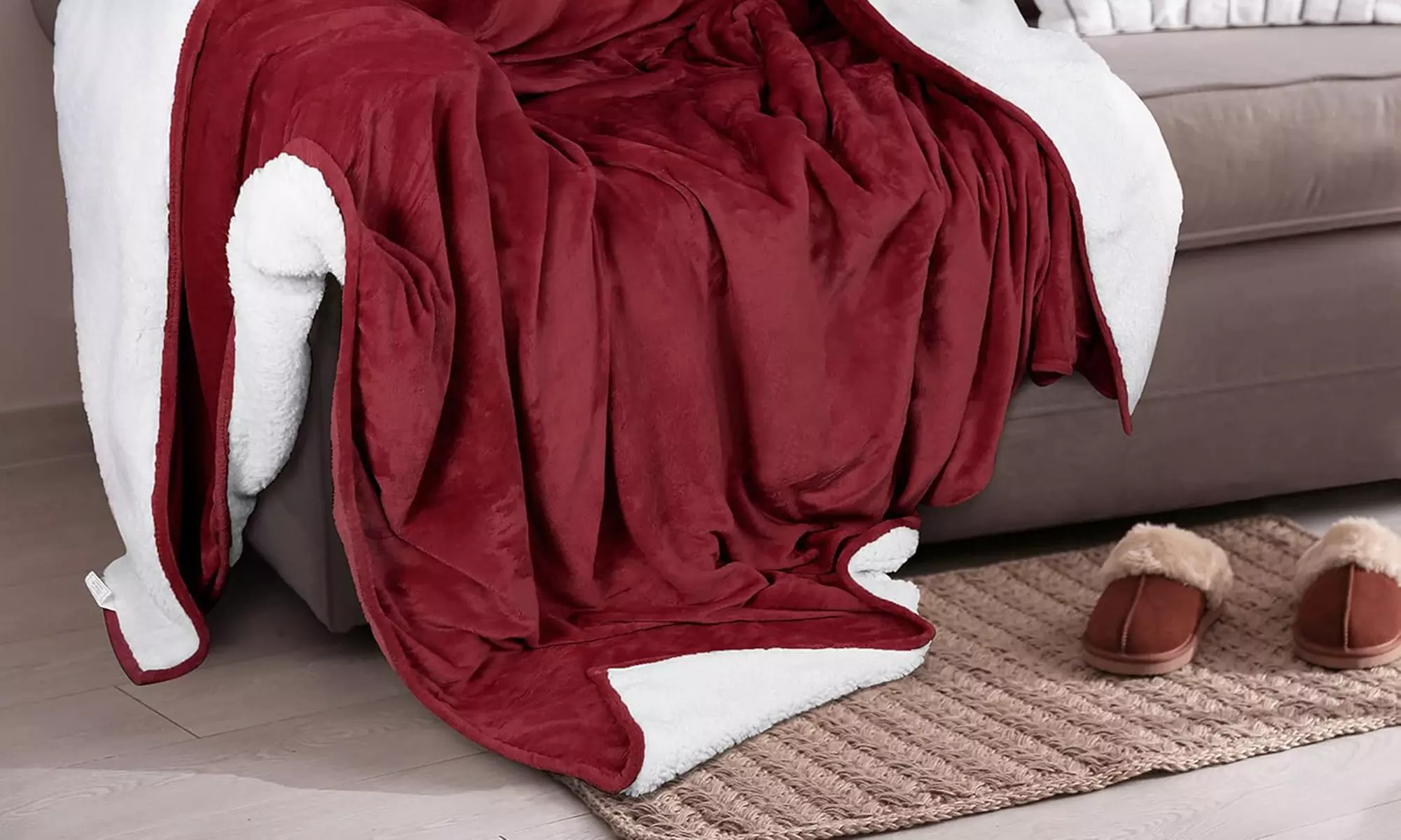 Ultra-Soft Velvet Plush Reversible Sherpa Blanket