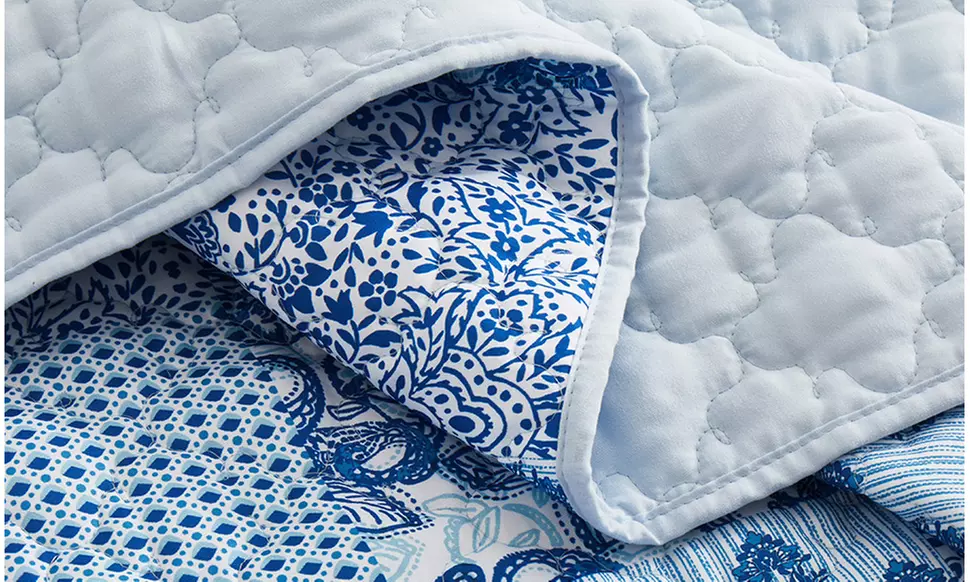 Peace Nest Soft Reversible Print Quilted Coverlet Set