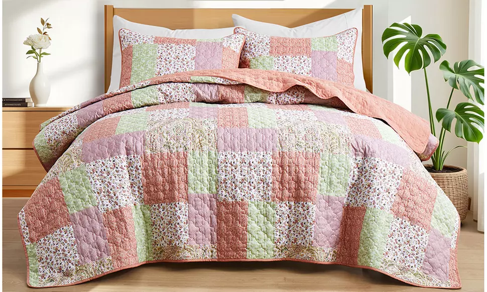 Peace Nest Soft Reversible Print Quilted Coverlet Set