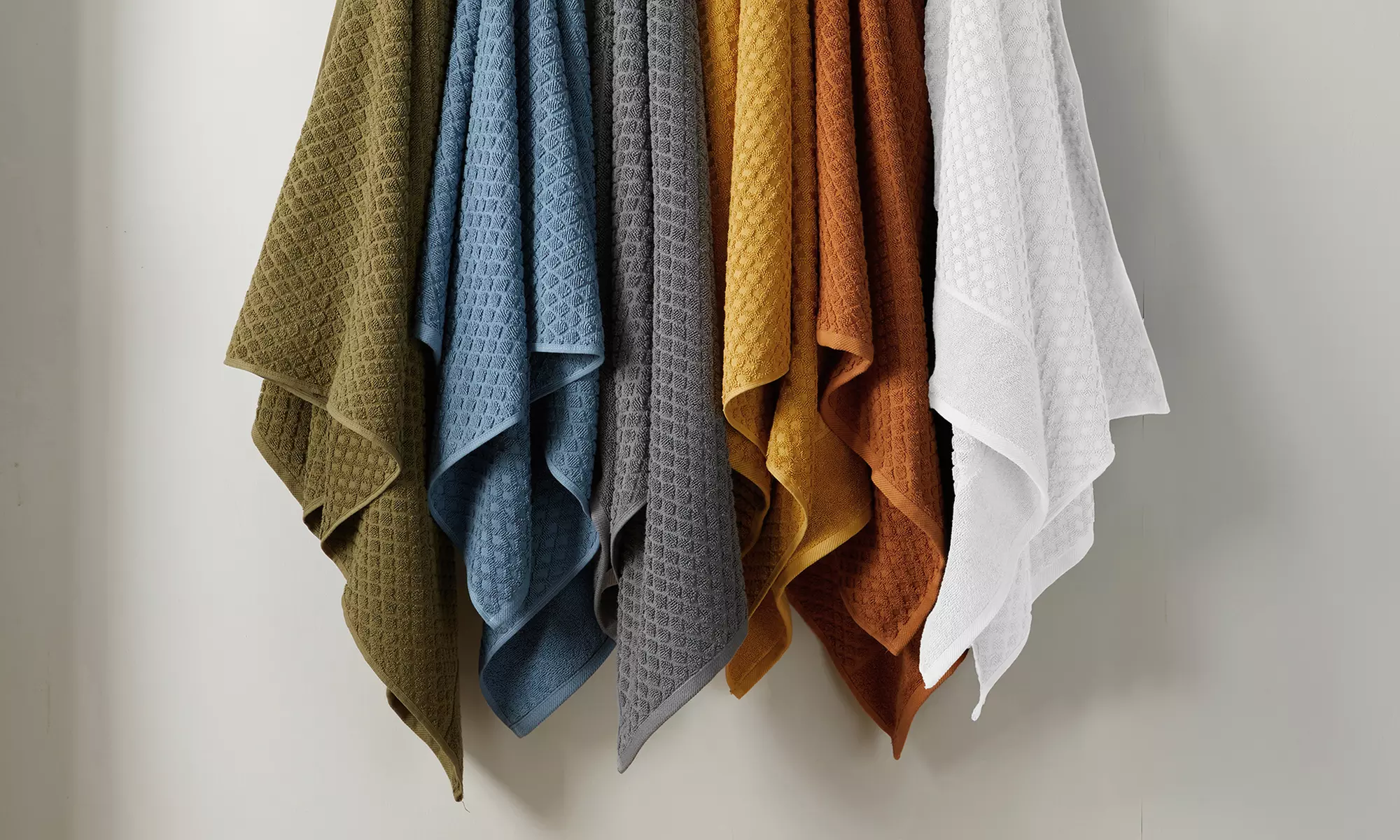 Ultra-Soft 100% Cotton Diamond Waffle Bath Towels