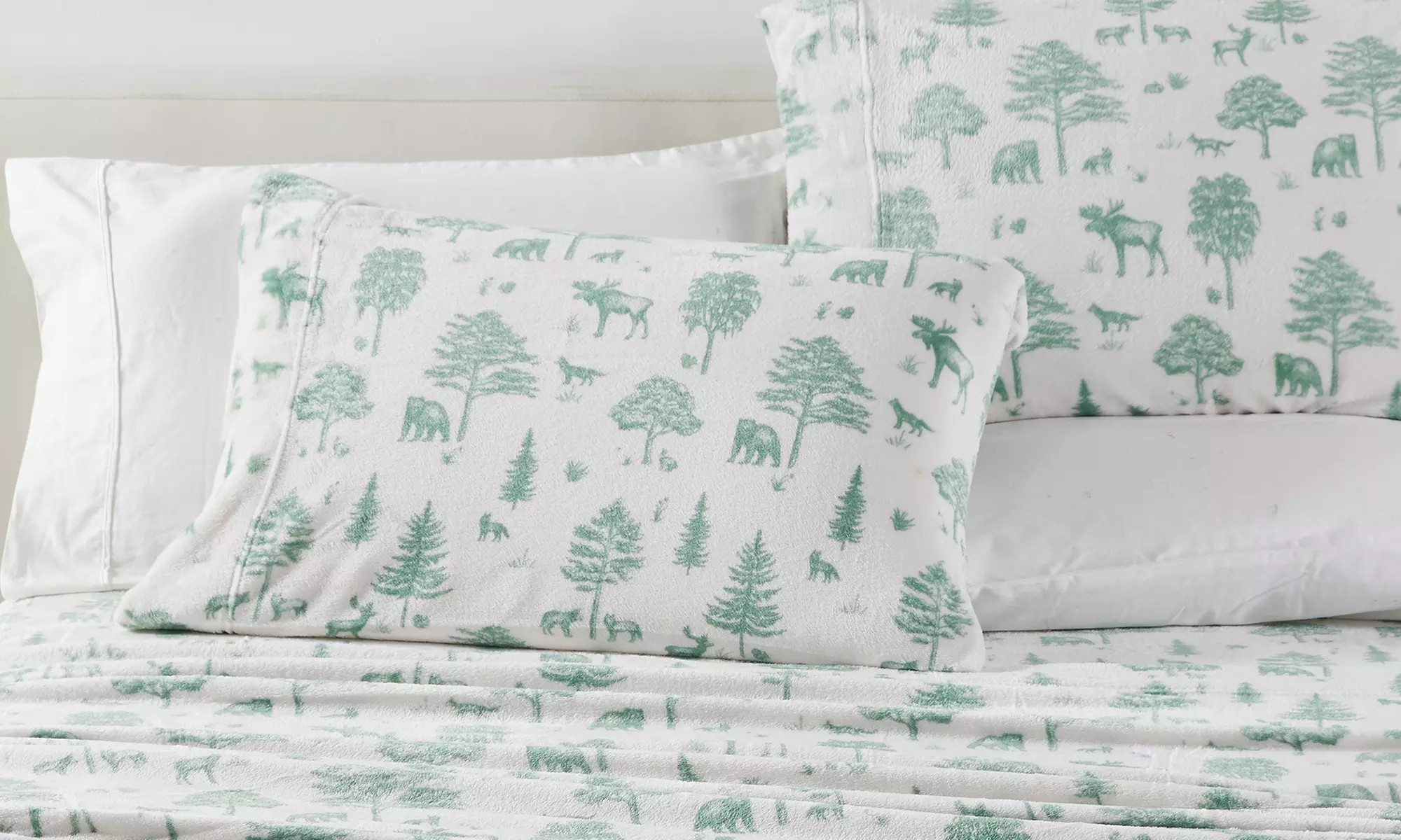Ultra Soft Velvet Plush Printed Bed Sheet Set