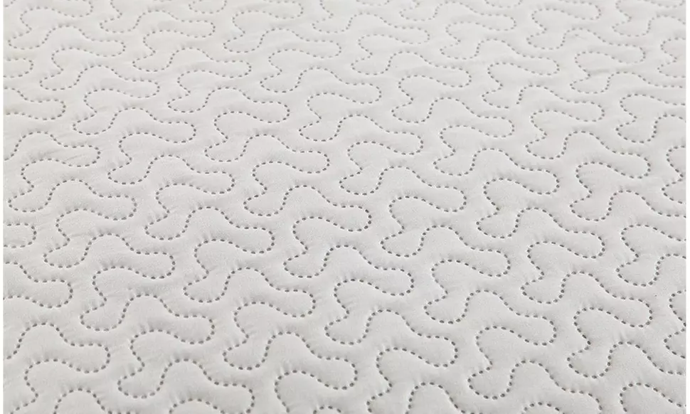 Three-Set J&V TEXTILES Simple Dream Quilt Collection - Bright Edition