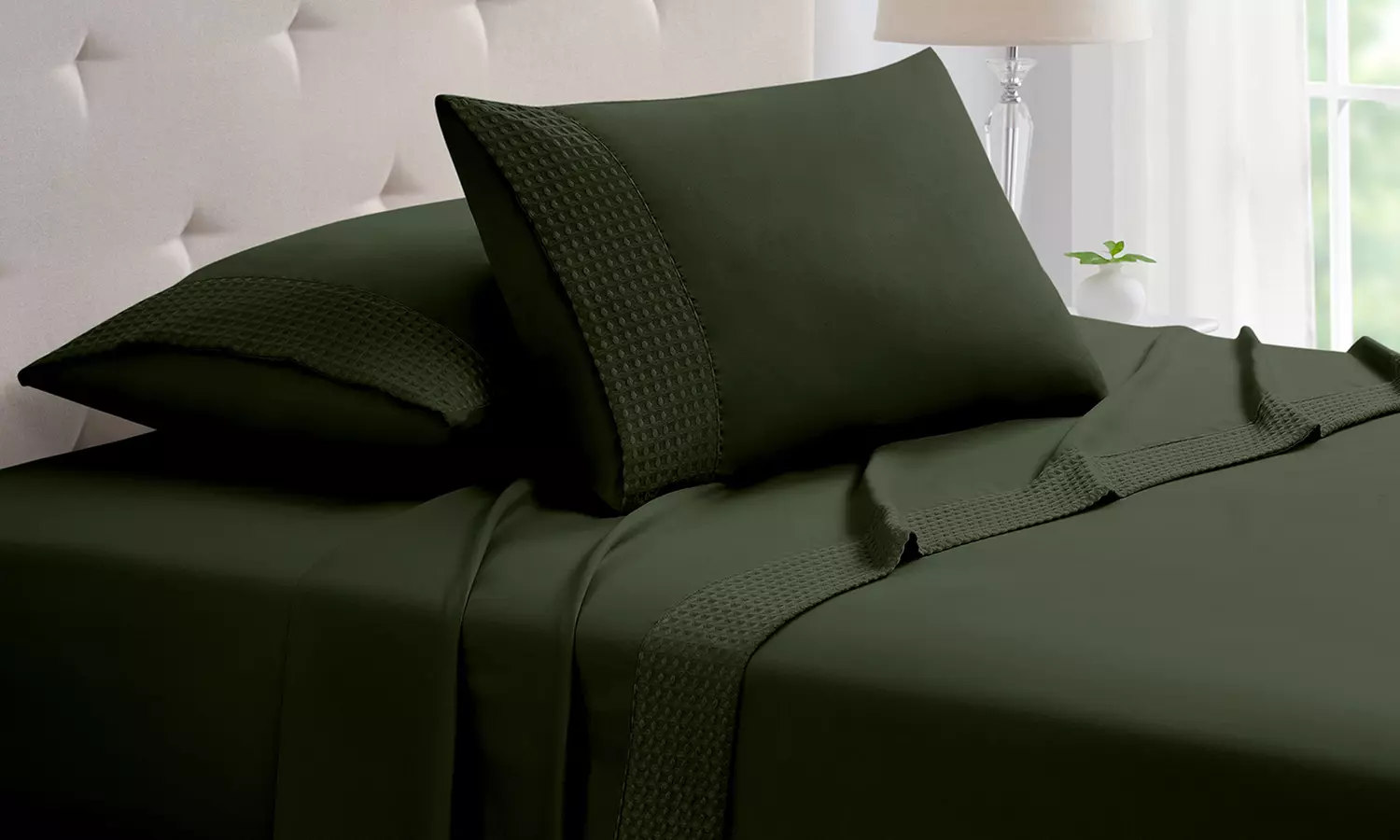 Bamboo 4-Piece 1800 Thread Count luxurious Ultra-soft Waffle Hem Sheet Set