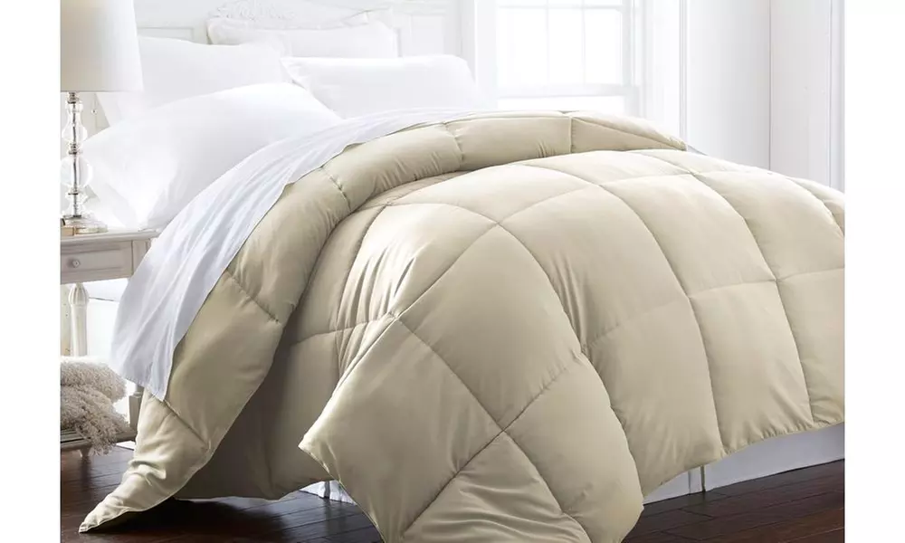 All Seasons Down Alternative Ultra Soft Solid Comforter in 6 Colors