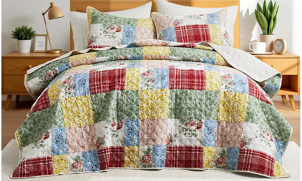 Peace Nest Soft Reversible Print Quilted Coverlet Set