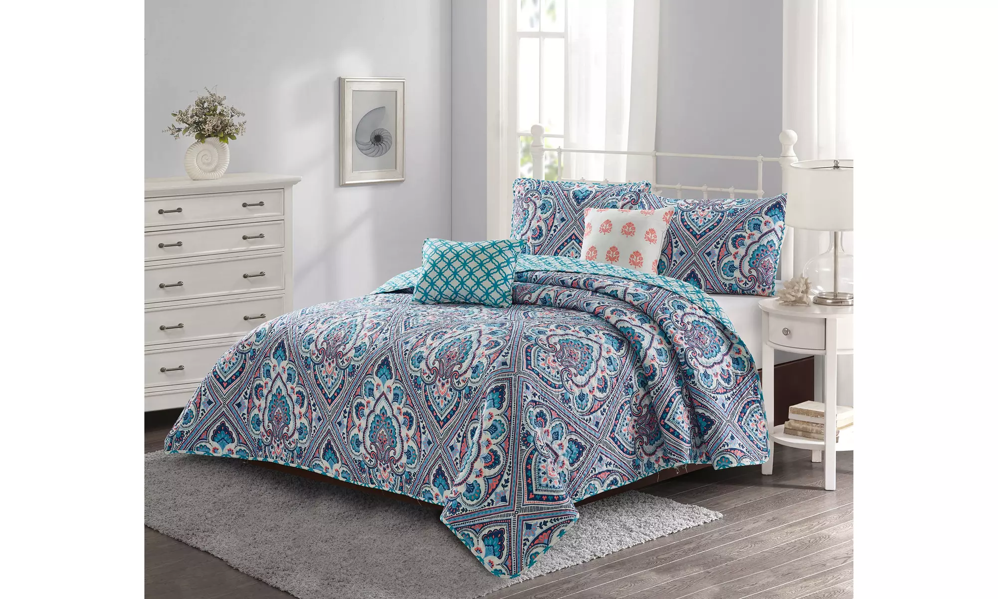 Harper Lane Bright Damask Quilt Sets (5-Piece) - Primary Image