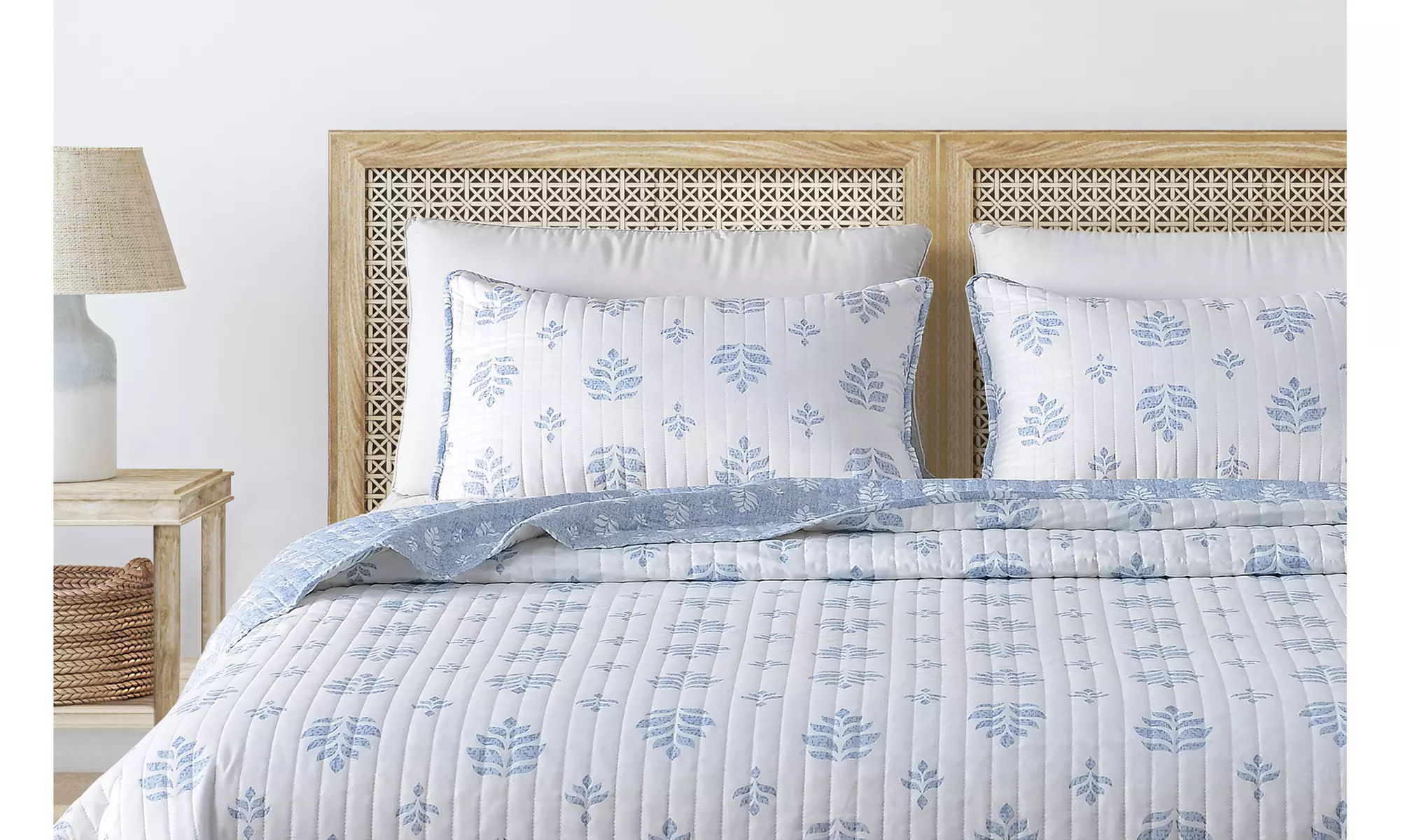 Intricate French Floral Design Microfiber Reversible Quilt Set With Shams
