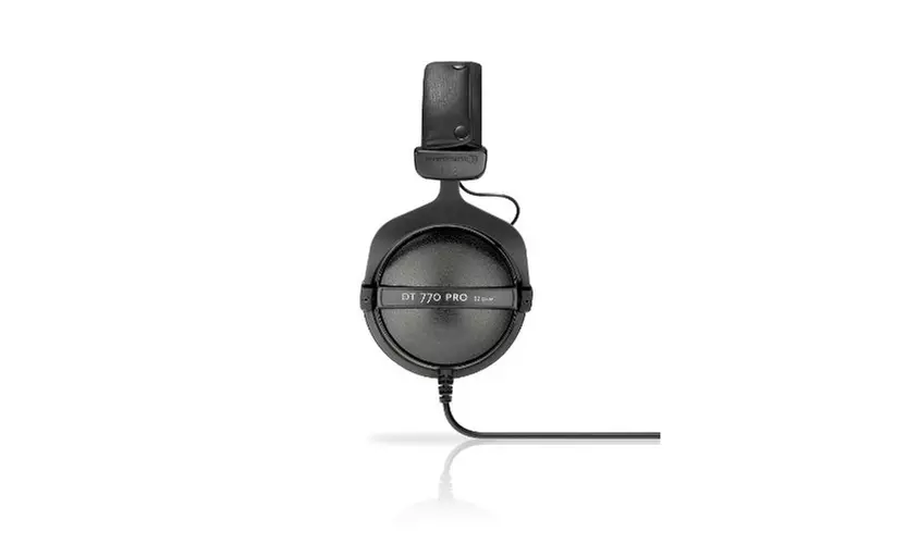 Beyerdynamic Closed Dynamic Headphone, 32 Ohms - Primary Image
