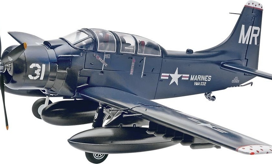 Image 3: Kit de modèle sous-marin Skyraider