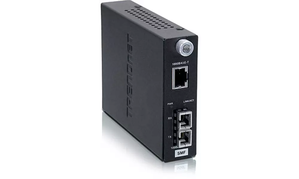 Trendnet TFC-1000S20 Intelligent 1000Base T - LX Single-Mode SC Fiber Converter  - Primary Image