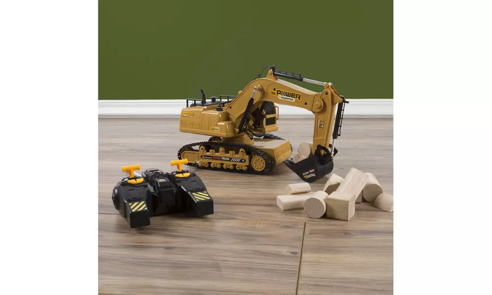 Remote Control Tractor Excavator Construction Toy with Movable Claw - Primary Image