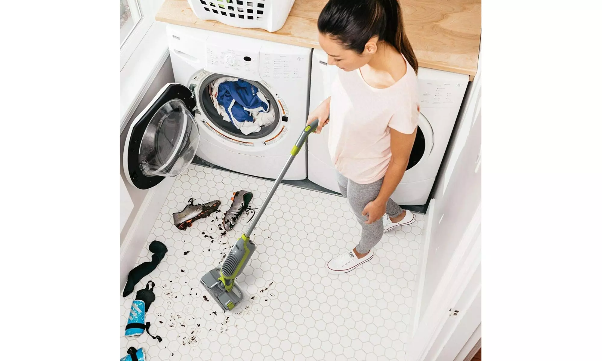 Shark VM200 VACMOP Pro Cordless Hard Floor Vacuum Mop (Green) - Renewed - Second Medium